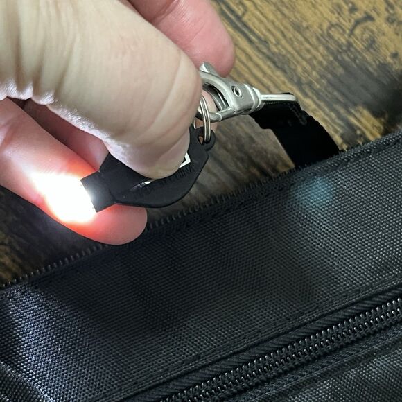 TRAVELON Anti-Theft Classic Small Black Shoulder Crossbody Travel Bag NWOT - Picture 9 of 11